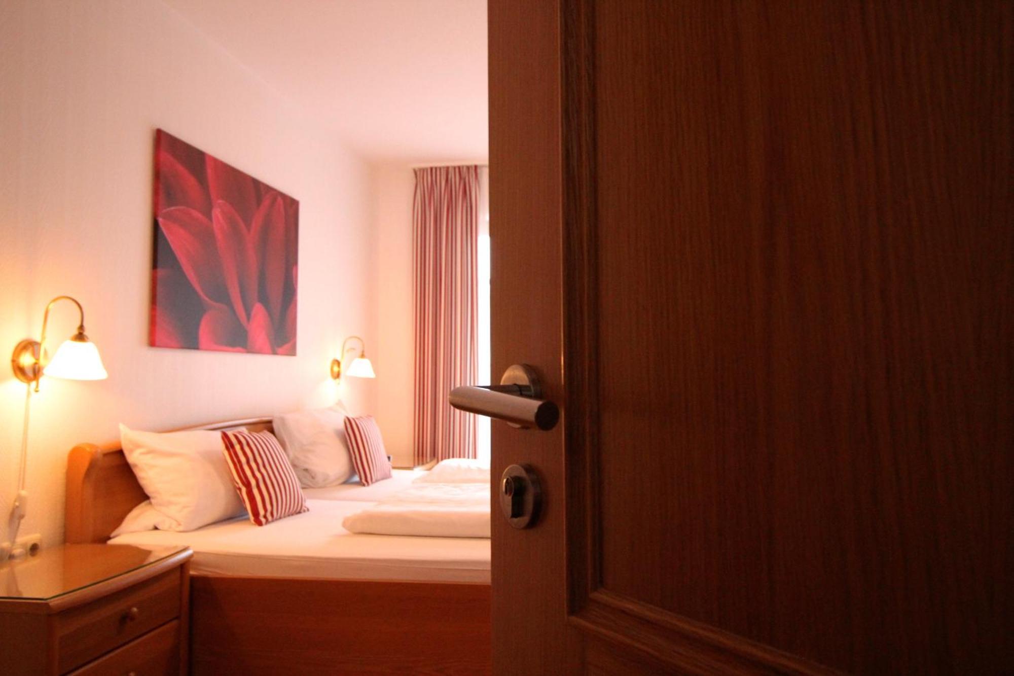 Hotel Waldgasthof Schoening Friesoythe Pokoj fotografie